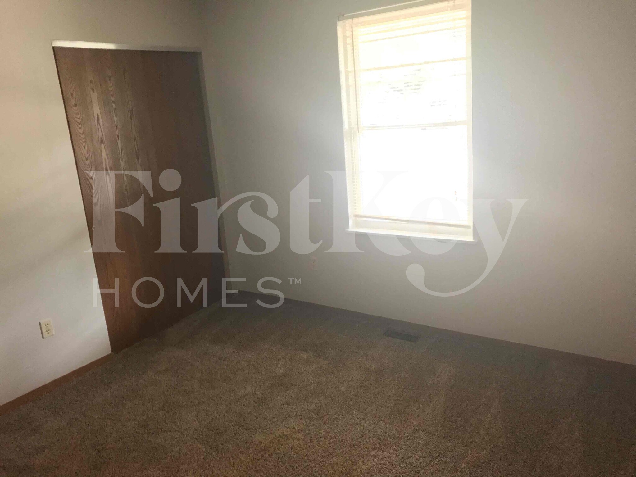 Building Photo - 1248 Mendoza Dr