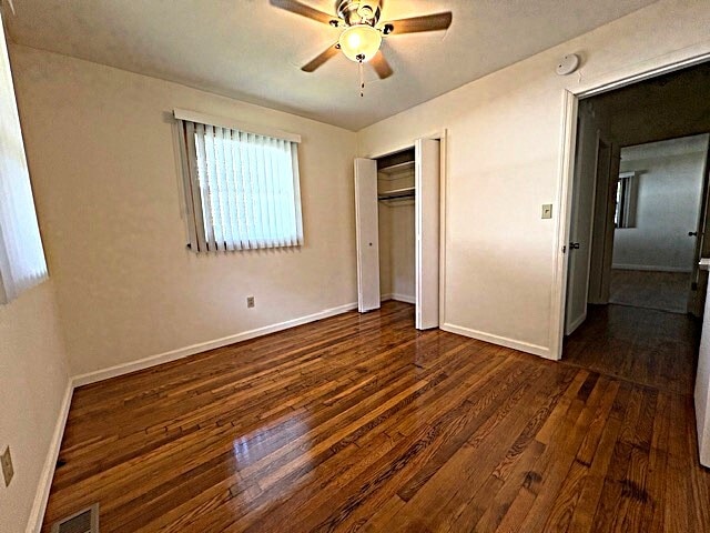 Building Photo - 1003 E McHenry St