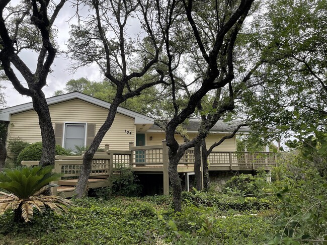 Primary Photo - 104 S Tumbleweed Trail