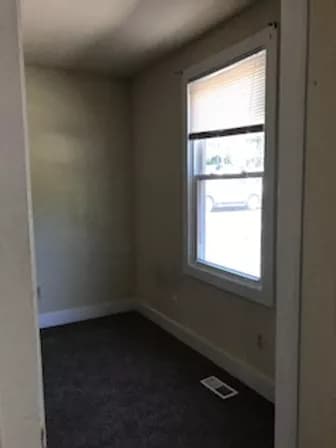 bedroom1 - 117 Perrin St