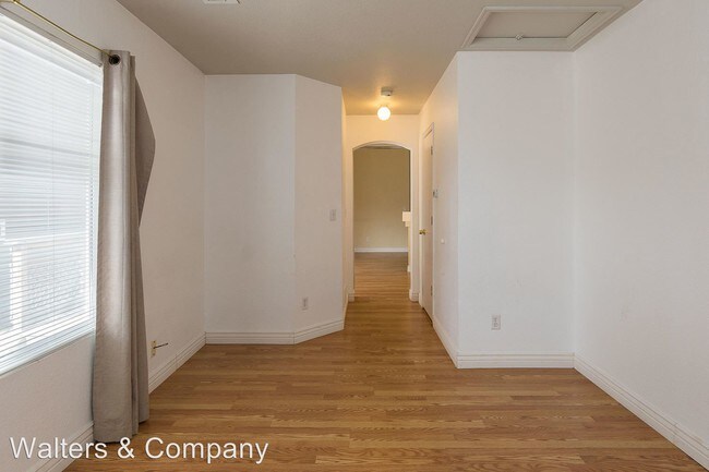 Building Photo - 4785 Odessa St