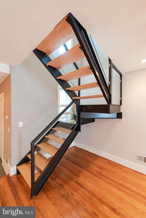 Building Photo - 3206 Elliott St