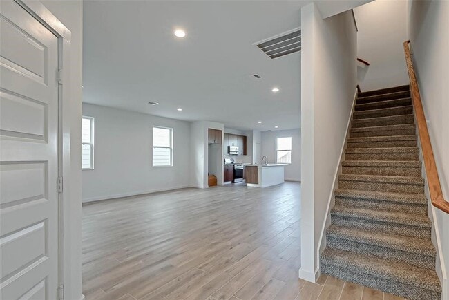 Building Photo - 3510 Contempo Dr