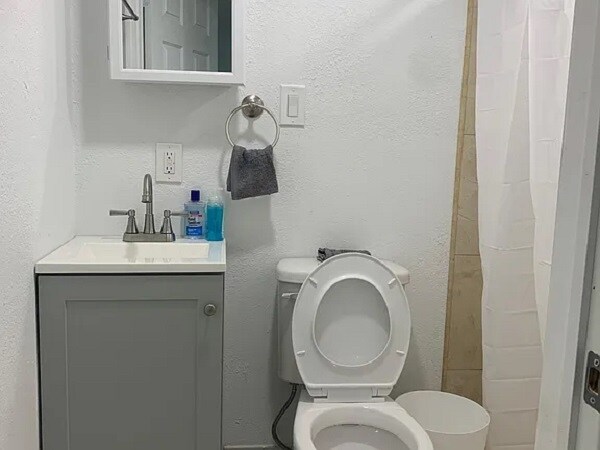 Building Photo - 6989 W 19th Ct