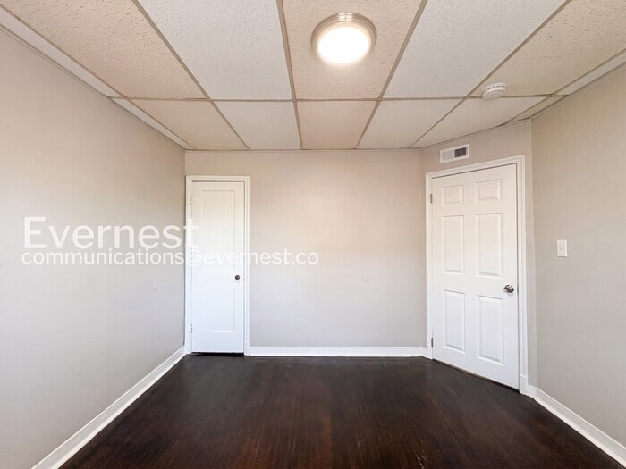 Building Photo - 1049 E Patapsco Ave