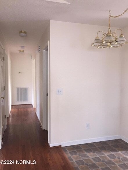 Building Photo - 210 Pecan Grove Dr