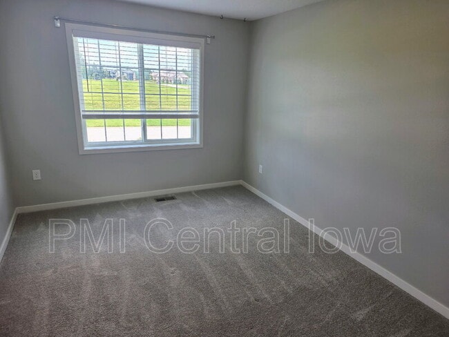 Building Photo - 9643 Turnpoint Dr