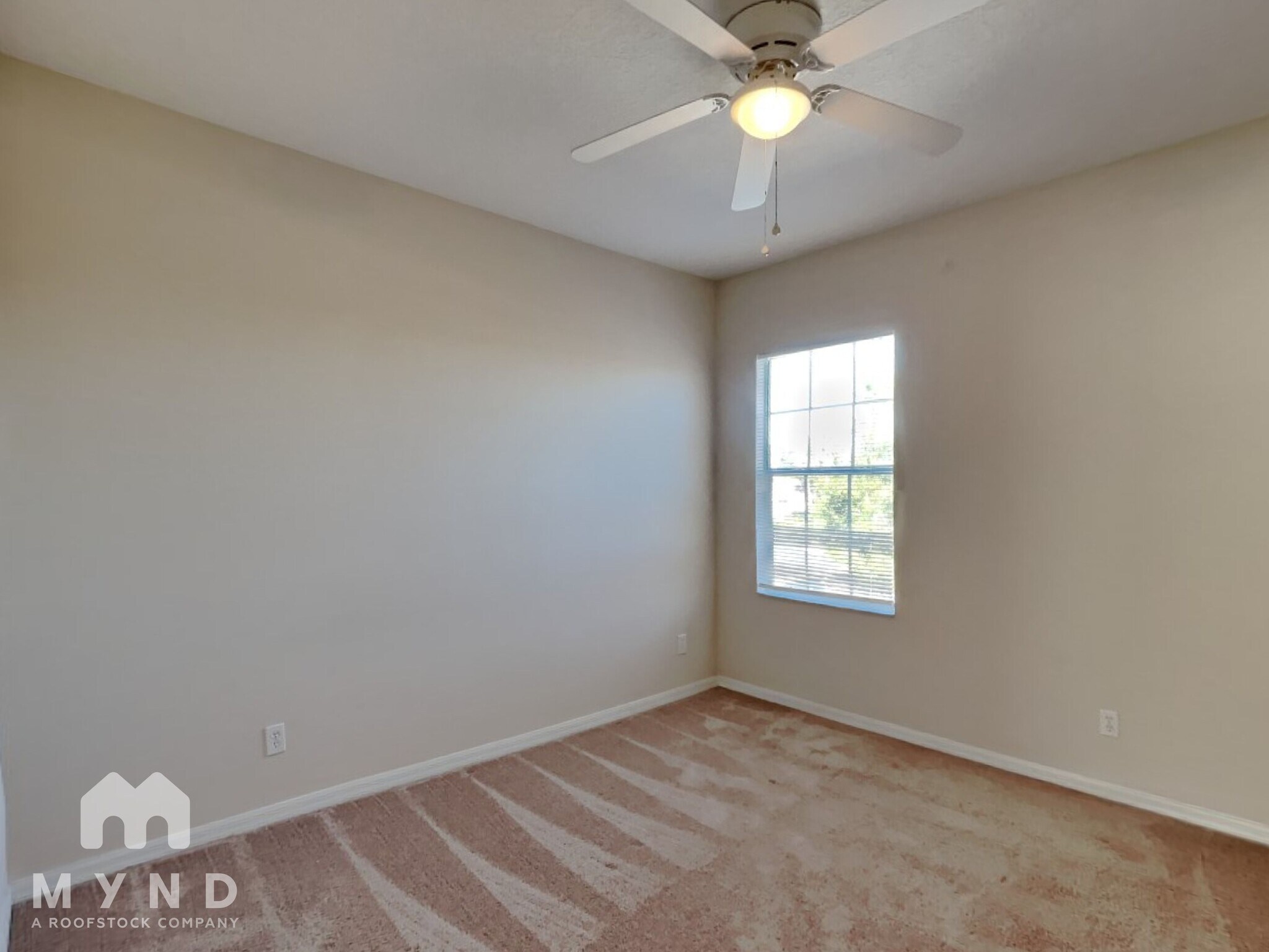 Building Photo - 927 Meadow Glade Dr