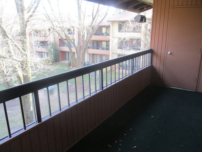 Building Photo - Beautiful 3 Bedroom Condo in Columbia!