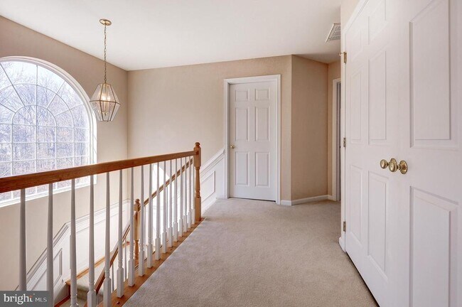 Building Photo - 43395 Briar Creek Terrace