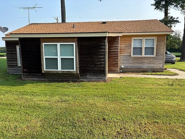 Building Photo - 706 Muddy Creek Rd