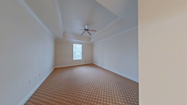 Building Photo - Unique Luxury 3/2 Condo in Reunion