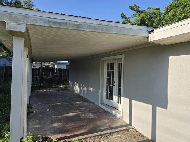 Building Photo - 164 Whitman Rd
