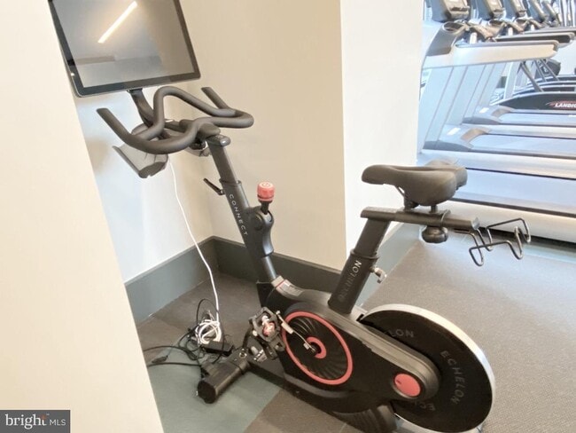 Building Photo - 1761 Old Meadow Rd