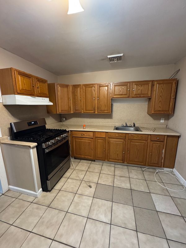 Building Photo - 3809 Ventnor Ave