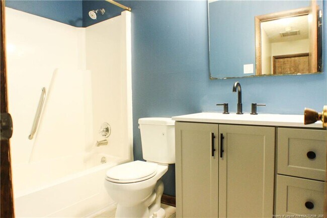 Building Photo - 6398 Hawfield Dr