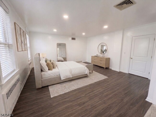 Building Photo - 73 Newark Ave