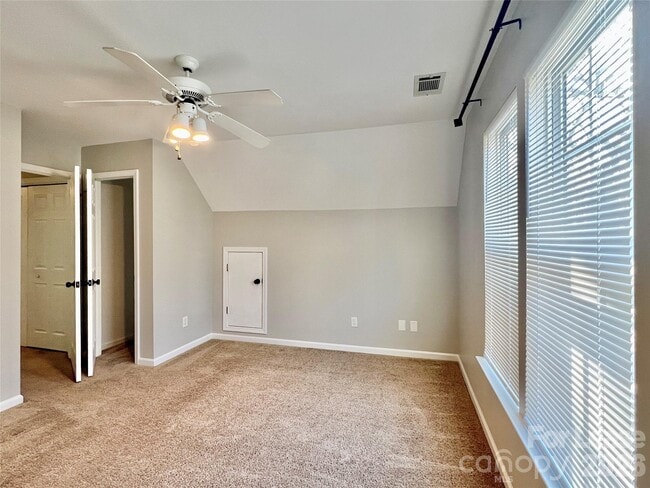 Building Photo - 4010 Suttle Pl