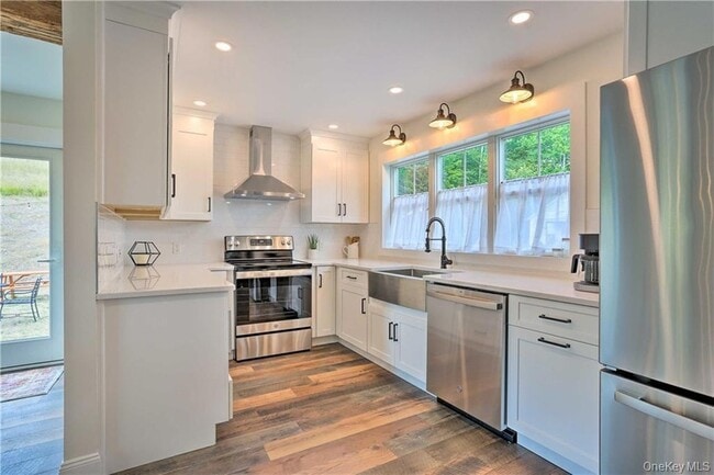 Building Photo - 207 S Plank Rd