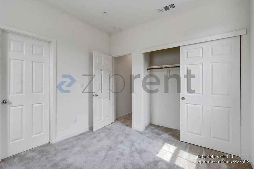 Building Photo - 1830 Yellowwood Ave