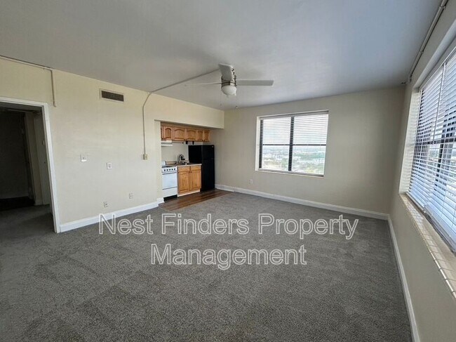Building Photo - 311 W Ashley St