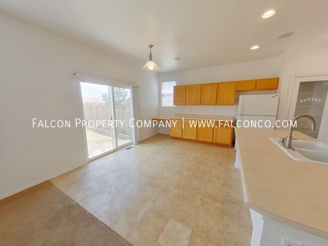 Building Photo - 6627 Silverwind Cir