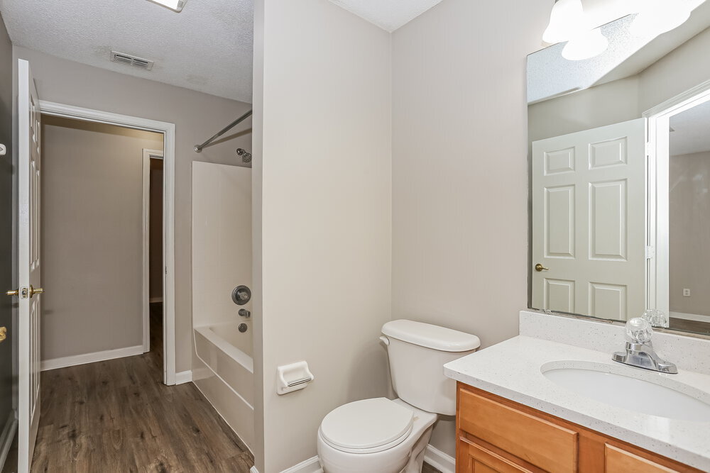 Building Photo - 10946 Lauren Oak Ln S
