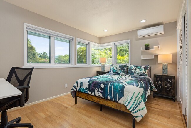 Building Photo - LUXURY RESORT 5/4.5/3+ HOME IN KAHALA, MUS...