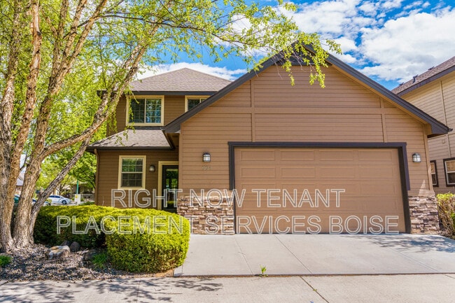 Building Photo - 994 E Winding Creek Dr