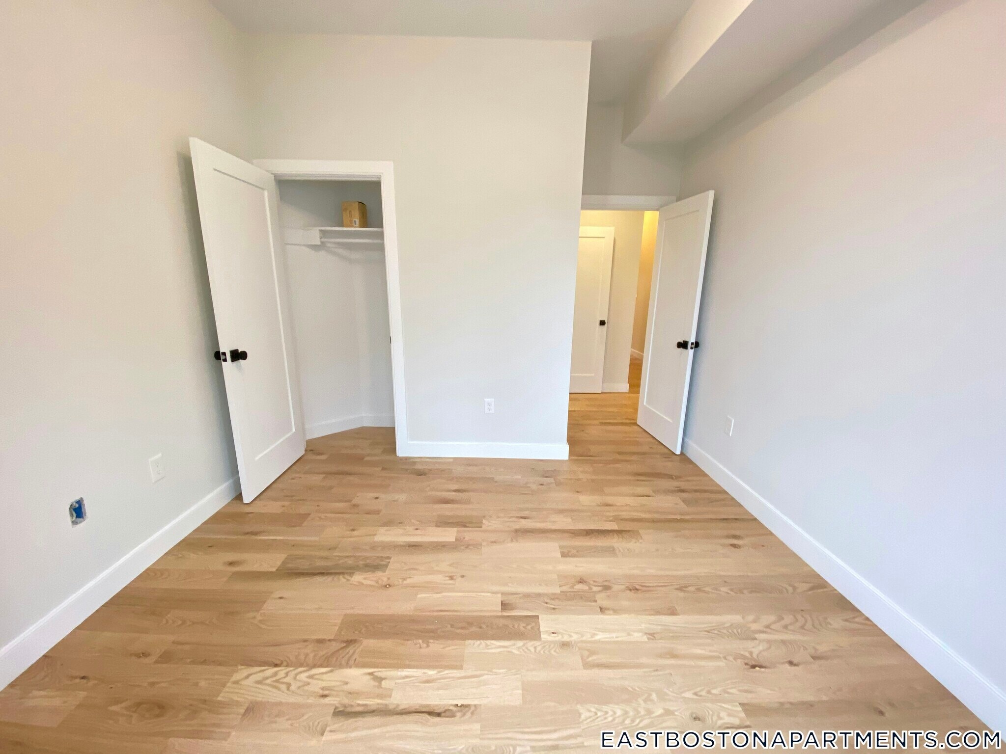 Building Photo - 275 Webster St