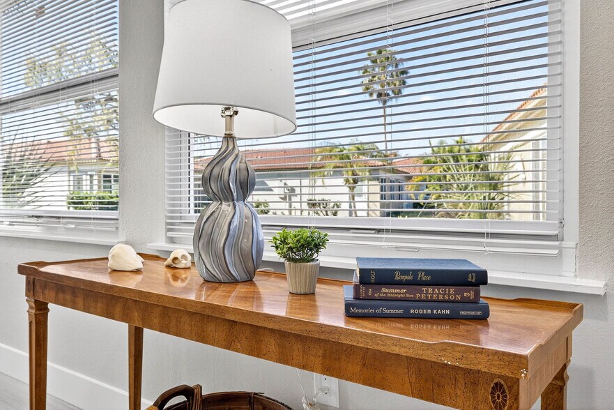 Building Photo - 153 Vista Hermosa Cir