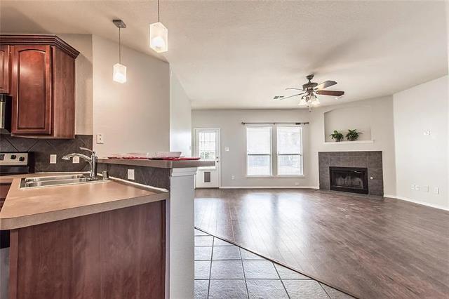 Building Photo - 9779 Old Field Dr
