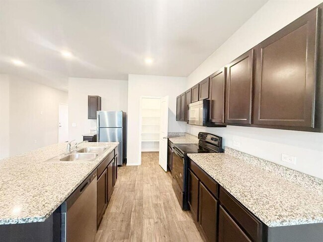 Building Photo - 15109 Siberian Elm Ln