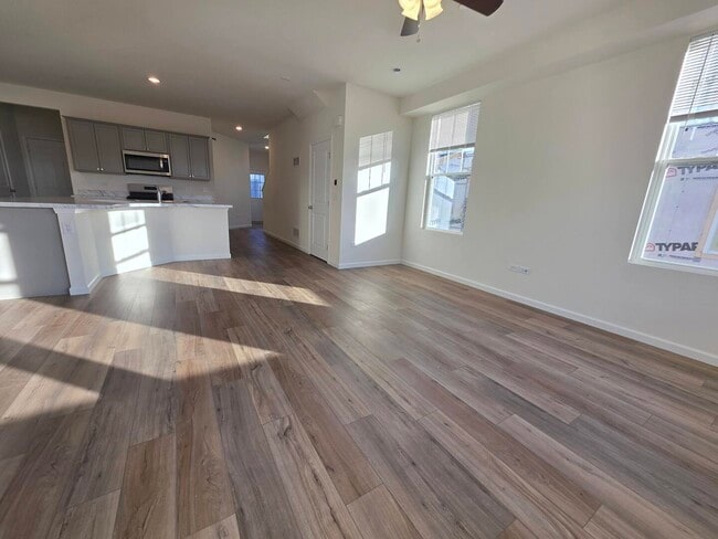 Building Photo - 5919 Hawkweed Dr