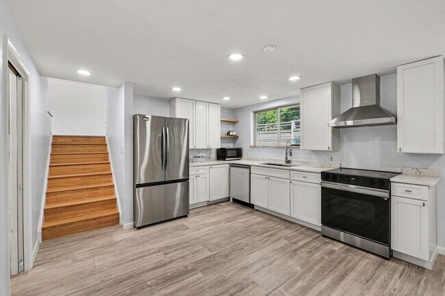 Building Photo - Remodeled 4-Bedroom Home on Corner Lot