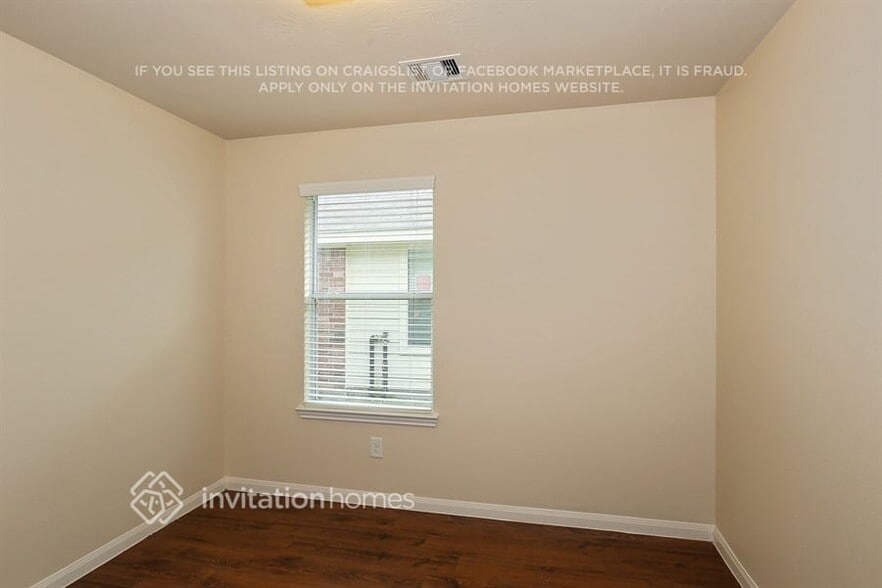 Building Photo - 18815 N Lyford Dr