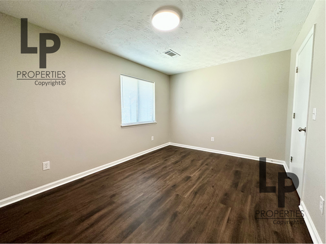 Building Photo - 2825 Snow Rd