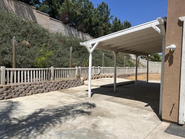 Building Photo - 27749 Hackberry St