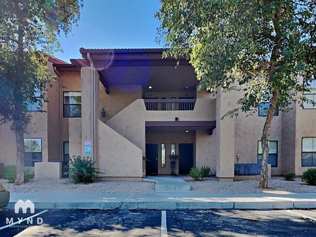 Building Photo - 1351 N Pleasant Dr