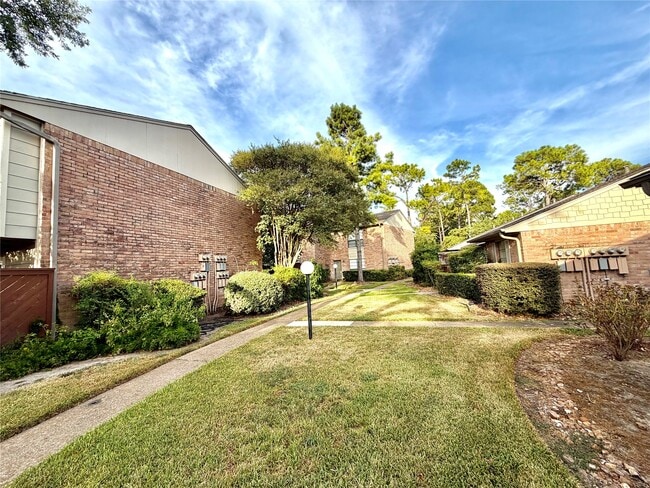 Building Photo - 8801 Hammerly Blvd
