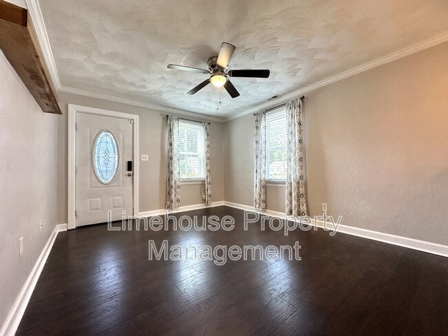 Building Photo - 809 Cambridge Ave