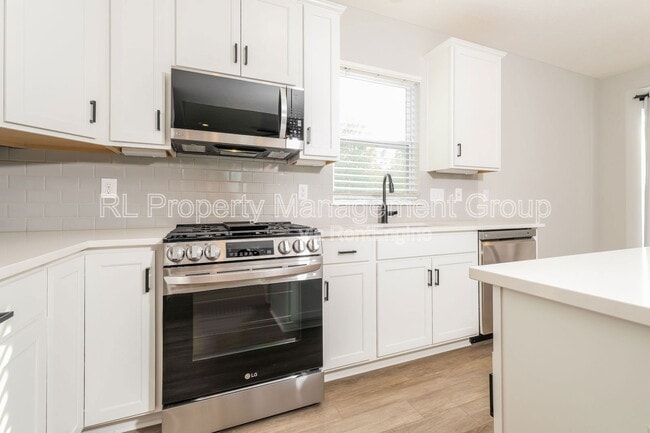 Building Photo - 6255 Callisburg Dr
