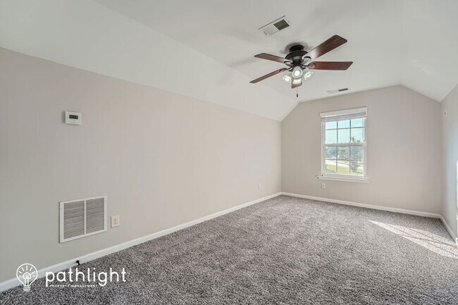 Building Photo - 19 Pasture Ct