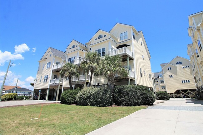 Building Photo - 5BR, 4BA Townhome - Pet Friendly with Beach Views *SEASONAL RENTAL*