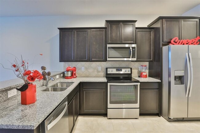 Building Photo - 9162 Hillcroft Dr