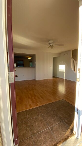 Living room - 1292 S Cobble Creek Cir