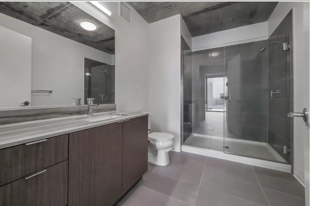 Building Photo - 2107 S Wabash Ave