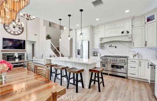 Building Photo - 575 Rembrandt Dr