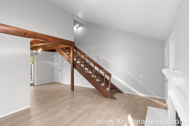 Building Photo - 9957 SW Scott Ct