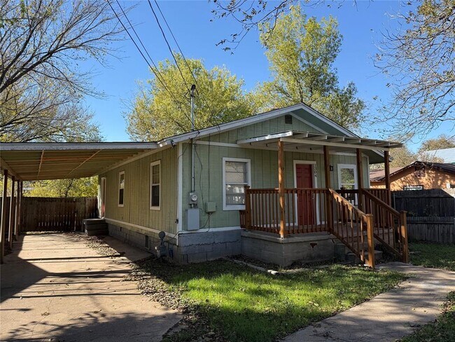 Primary Photo - 1304 Cometa St